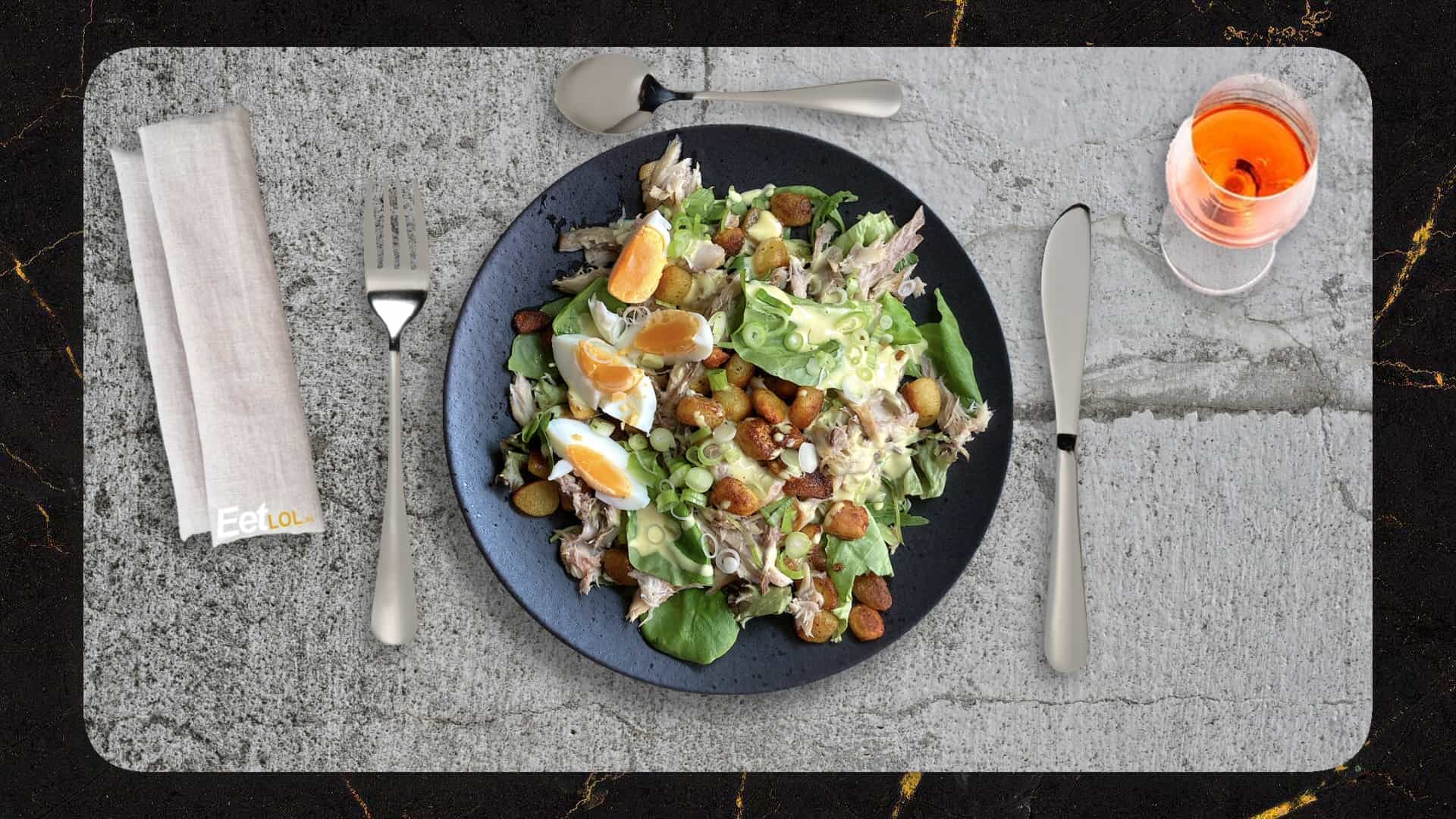 Maaltijdsalade botersla met makreel