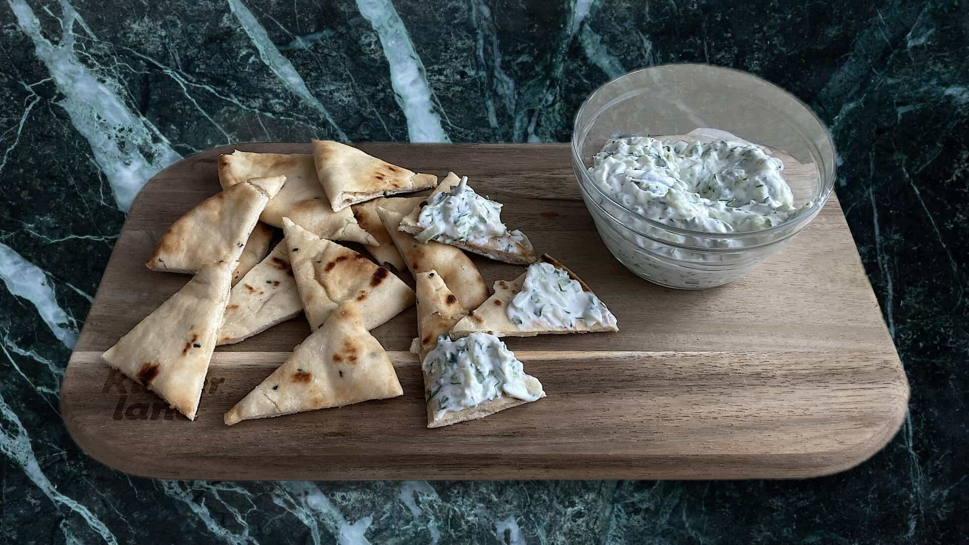 Naanbrood met tzatziki