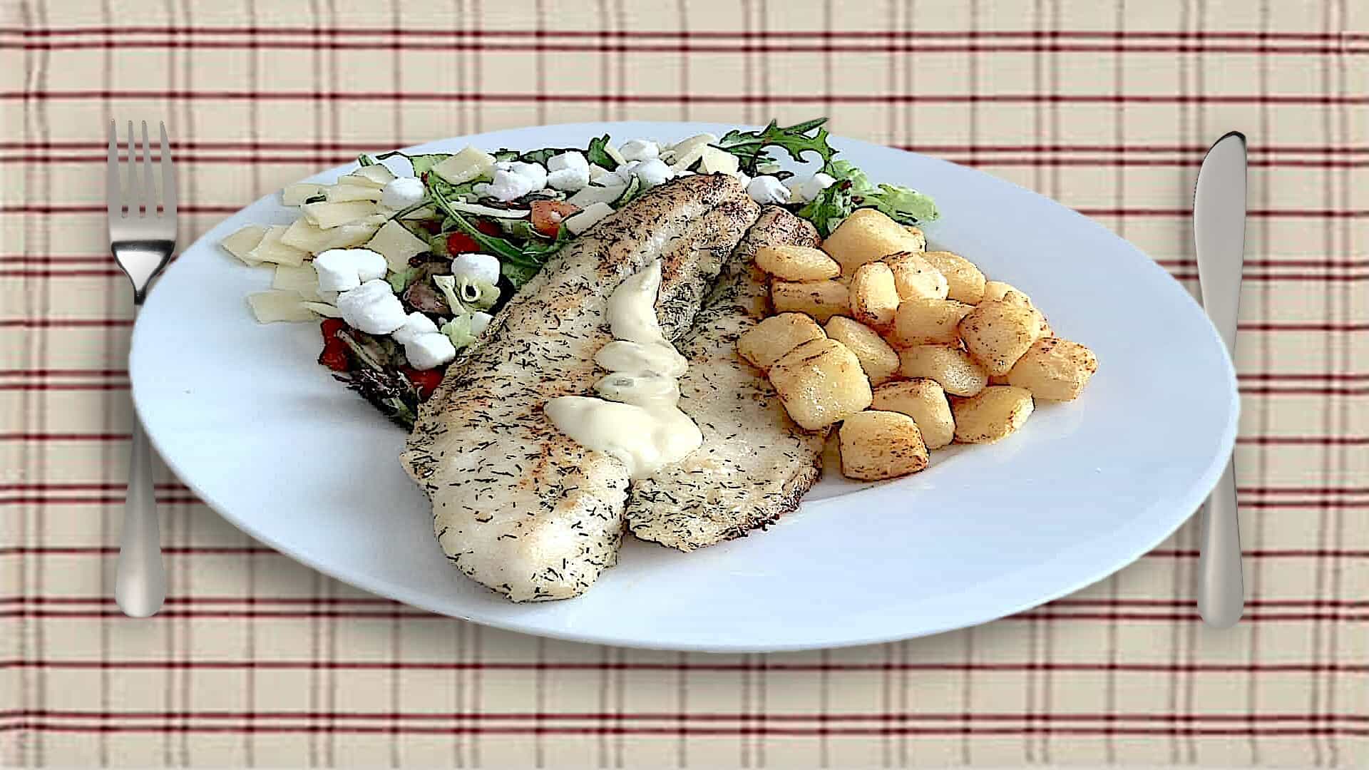 Pangasiusfilet met maaltijdsalade