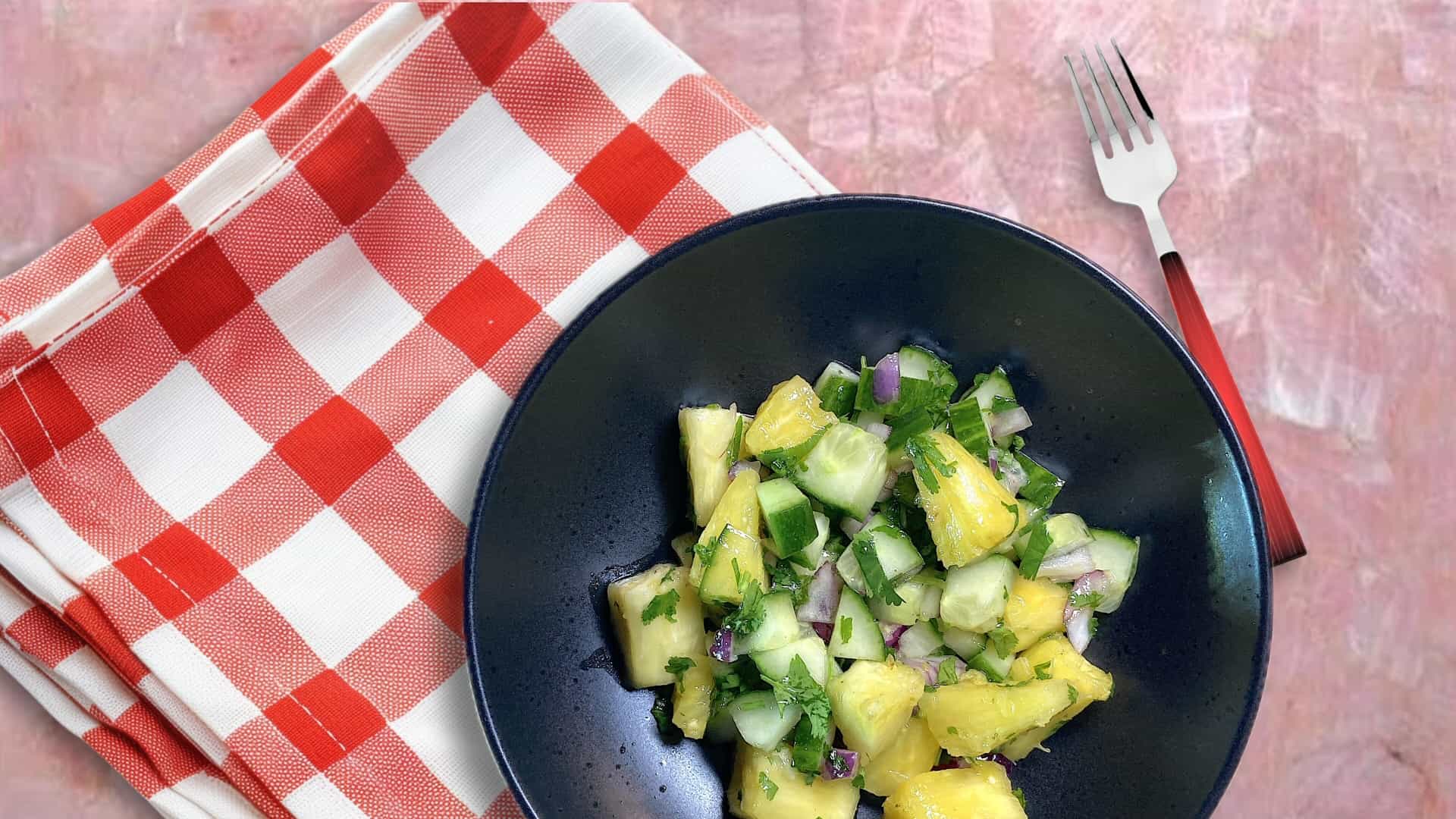 Ananas komkommersalade