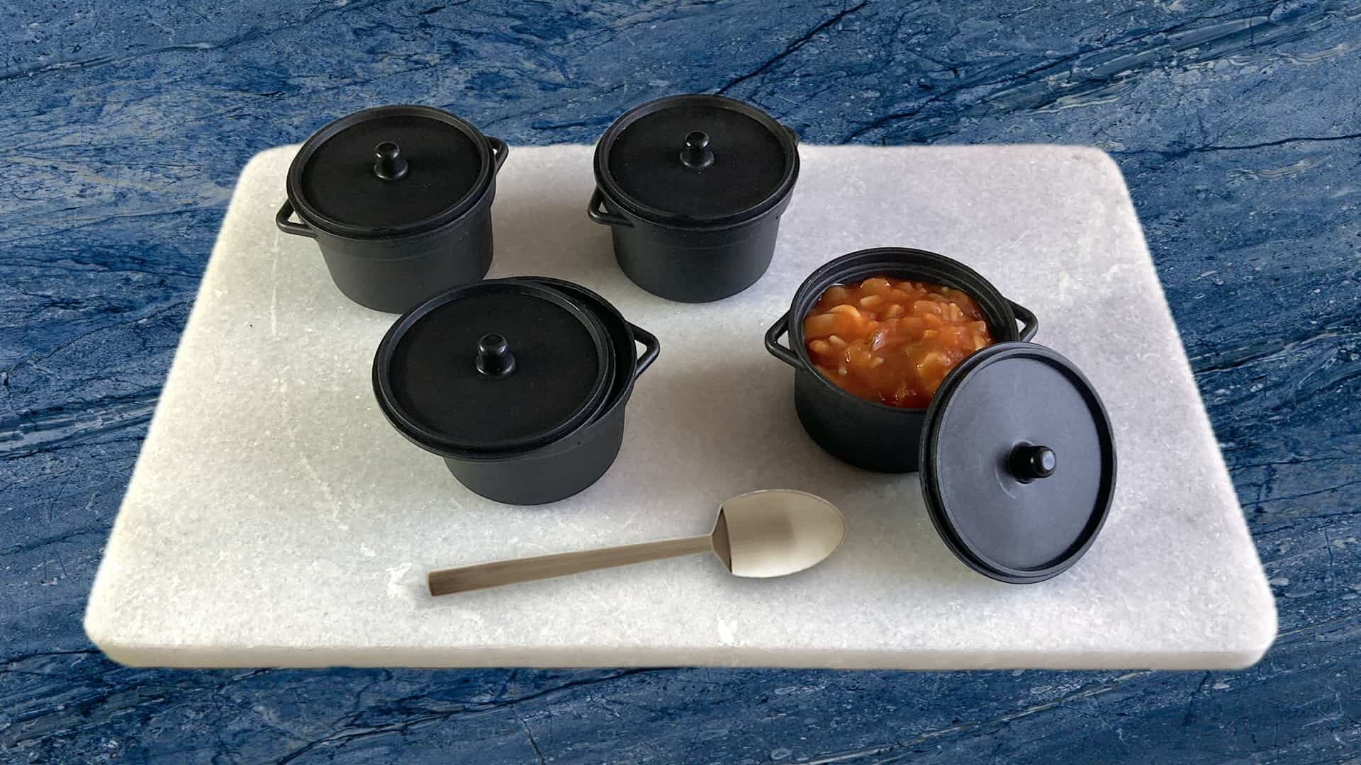 Gazpacho in een mini pannetje